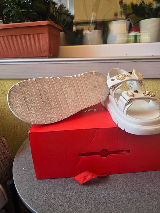 Дамски сандали ALDO