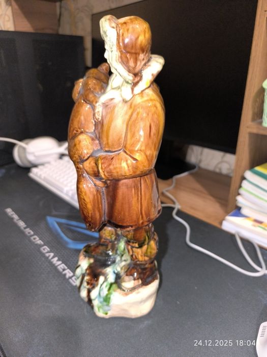 Статуэтка керамика.