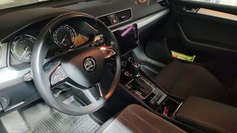 SKODA Superb 2019 — imagine 4