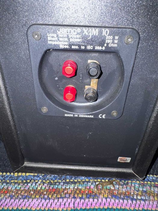 Продавам висок клас подово стоящи тонколони JAMO X3M 10