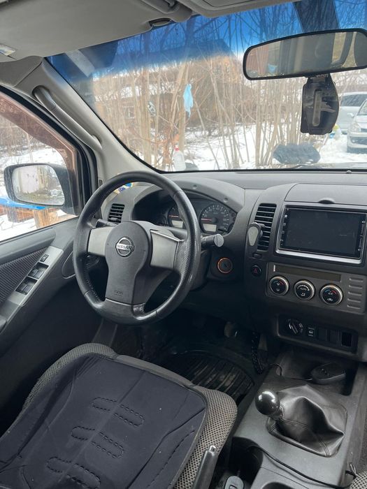 Nissan Navara 2.5 dci 175 cp