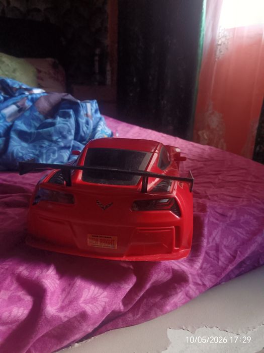 Vând mașină cu telecomandă nu dau prin curier