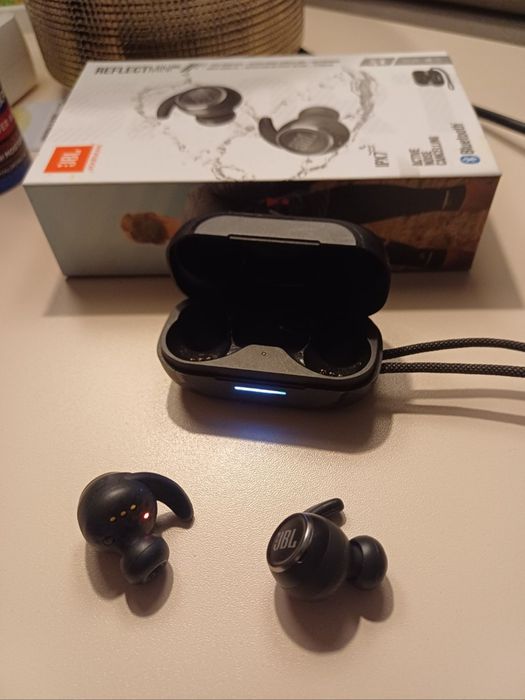 Casti Jbl reflect mini!