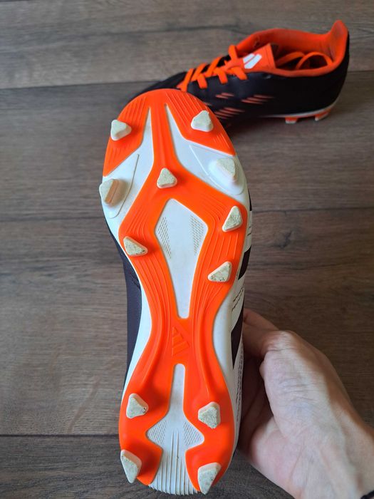 Бутонки adidas predator