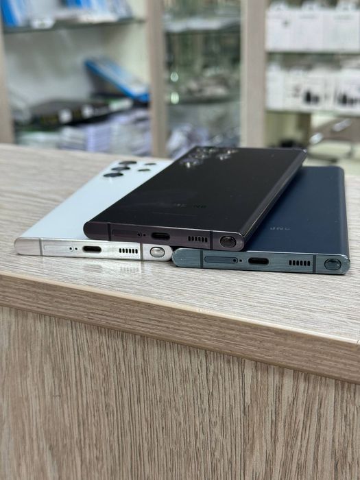 Samsung galaxy s22 ultra 5G 12/256gb holati harxil