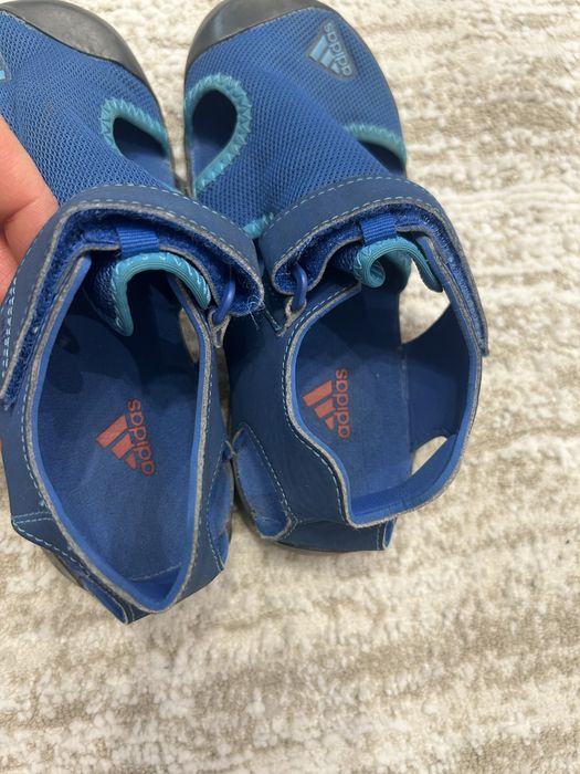 Сандалии adidas оригинальные, 31 размера