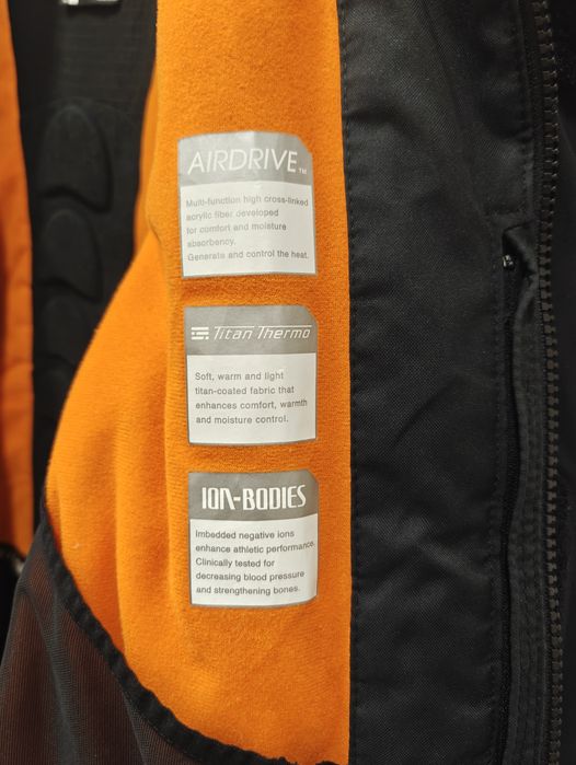 Descente мъжко яке