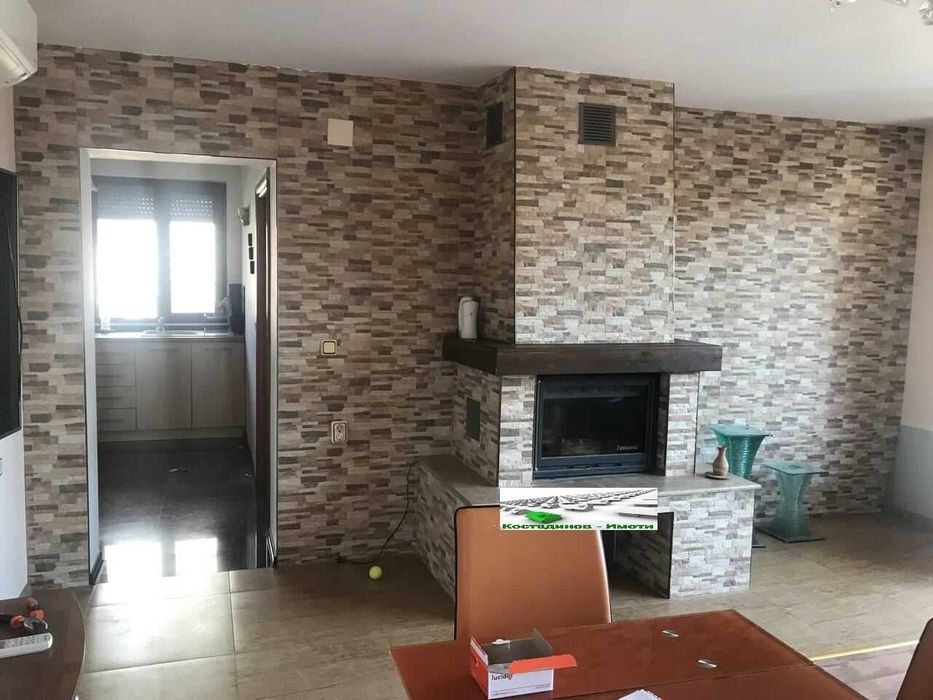 Дава се под наем Къща в с. Златитрап, Област Пловдив - 80 кв.м за 714 € - Снимка #1