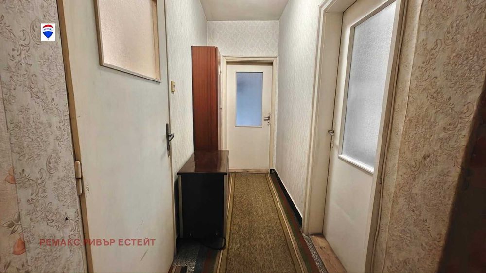 Продава се Четиристаен апартамент в Русе, Здравец - 99 кв.м за 613 €/кв.м - Снимка #4