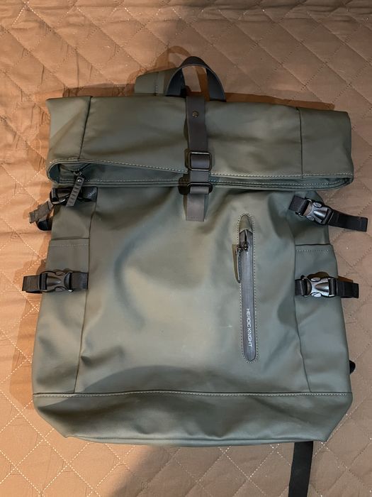 Ghiozdan/Rucsac impermeabil 23L pentru laptop cu port usb