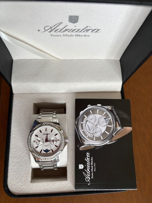 Дамски часовници Adriatica, Lotus