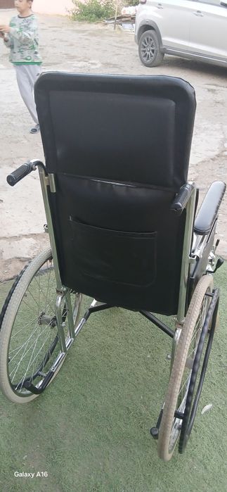 продам инвалидную коляску