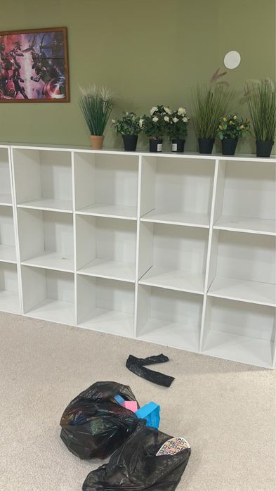 Продам стеллаж с ячейками