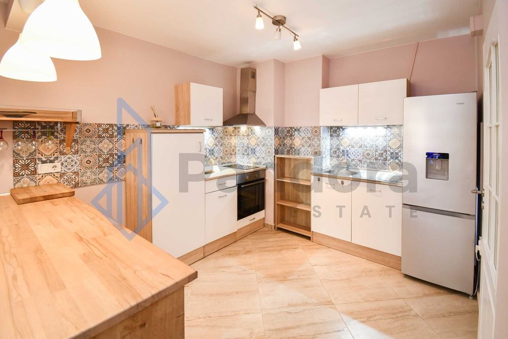 Тристаен ап. в жк.Борово