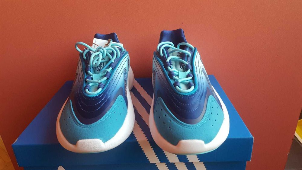 Adidas Ozelia - дамски маратонки