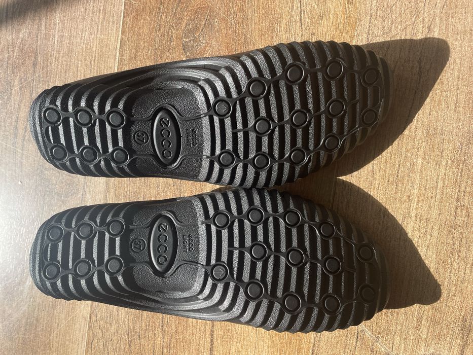 Balerin, piele, Ecco 37, noua