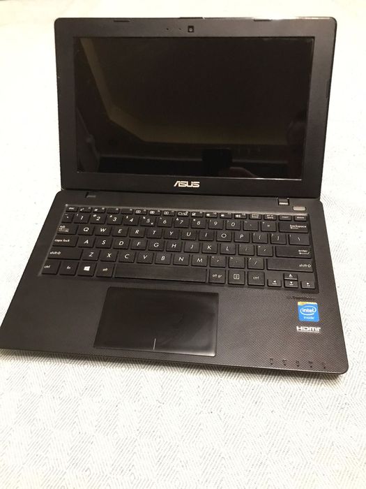Laptop ASUS X2000M Notebook