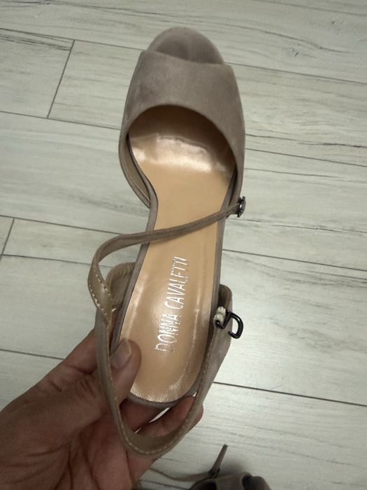 Продам туфли - босоножки