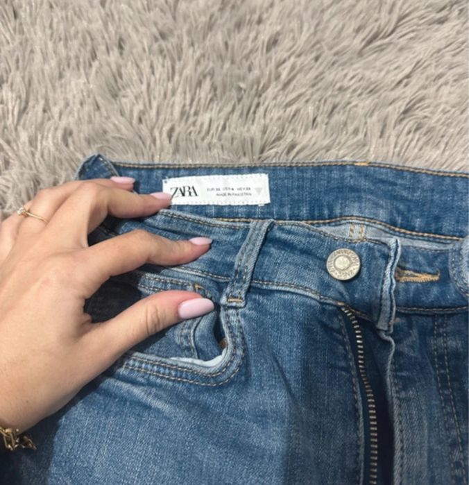 Blugi zara marimea S