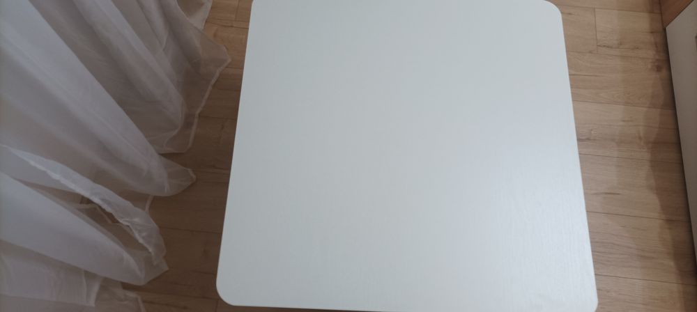 Холна маса нова.