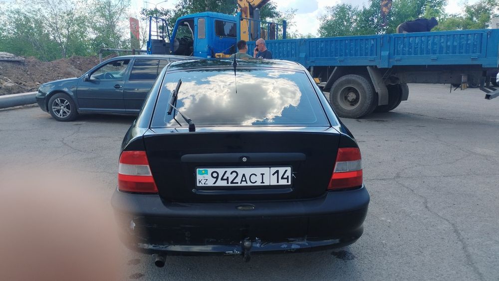 Продам авто опель вектра б