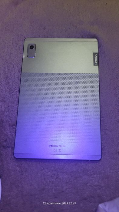 Vând tableta Lenovo tab m9