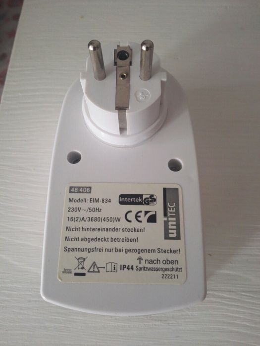 Priză programabilă şi Încărcător SANYO Acumulatori NIMH R3/R6