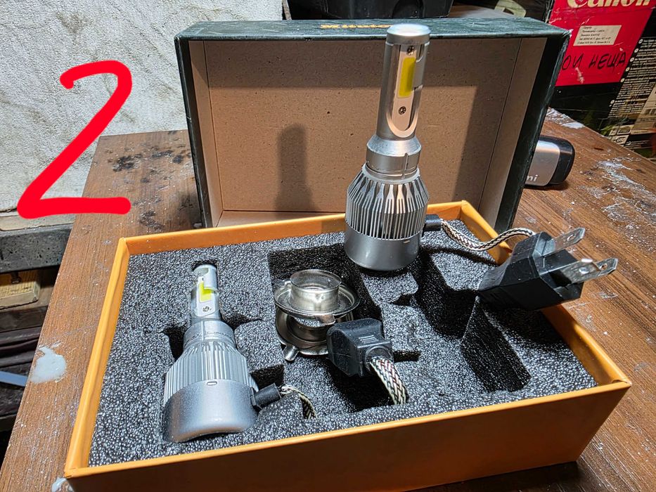 Подарявам ЛЕД крушки H4