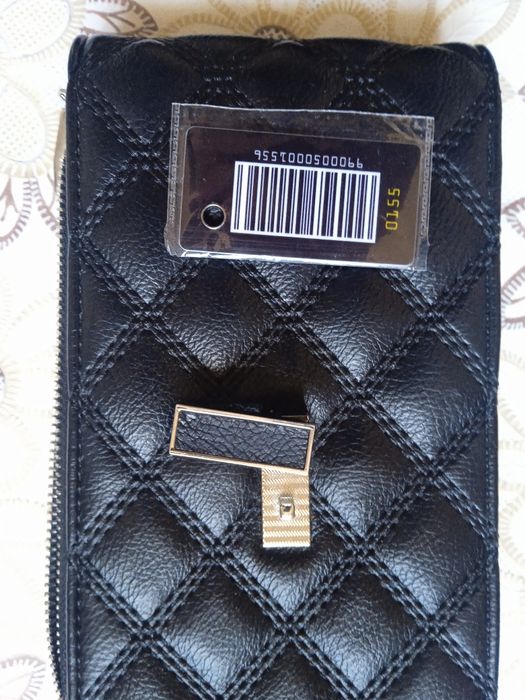 Сумочка и как клач и бумажник