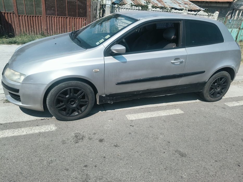 Vând Fiat Stilo 1.6 800 de euro preț negociabil
