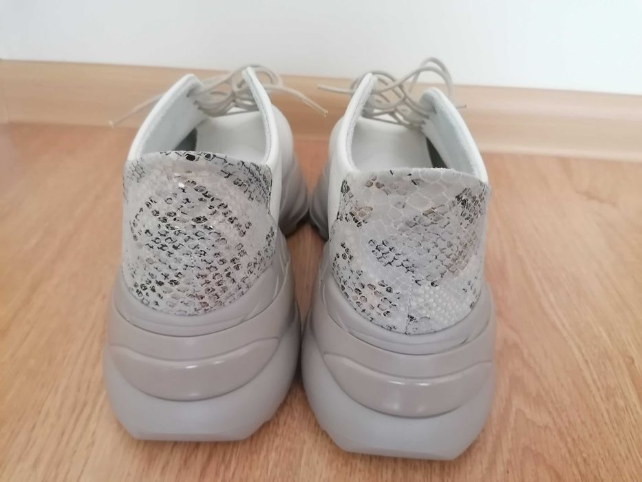 Обувки от естествена кожа