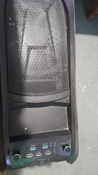 Vand caracasa gaiming