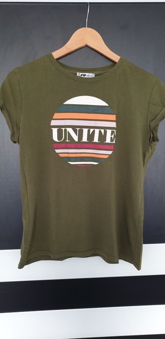 Дамски тениски и потници по 5лв.