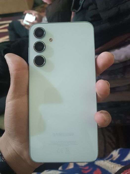 Samsung galaxy a55 dak karobka full 258gb  1oylik telefon ideal narxi