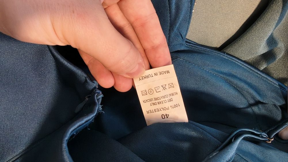 Rochie noua, fara eticheta