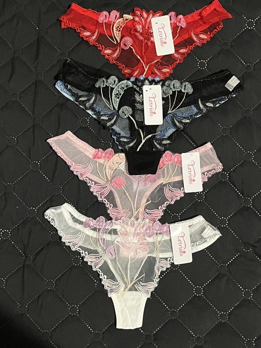 Нежно женско бельо