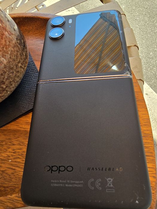 Oppo Find N2 Flip