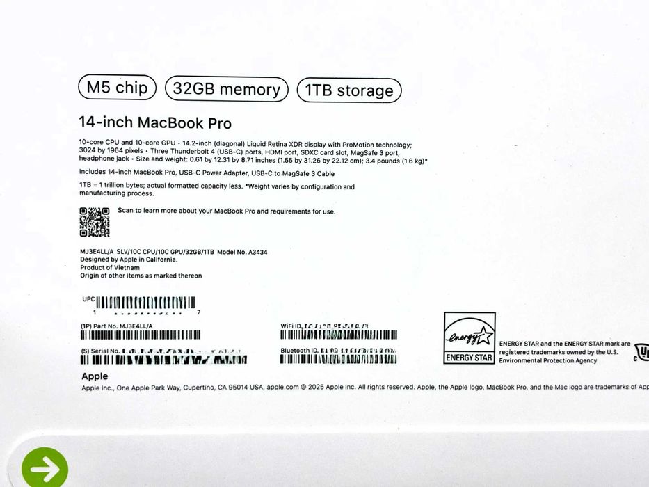 New MacBook Pro 14 M5 32GB 1TB