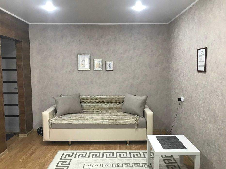 в центре ! час , день,ночь, сутки