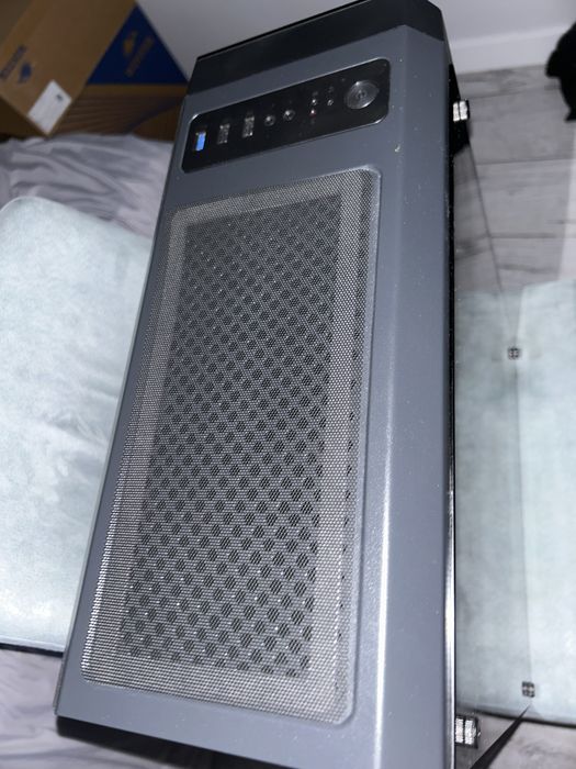 Корпус для помпьютера