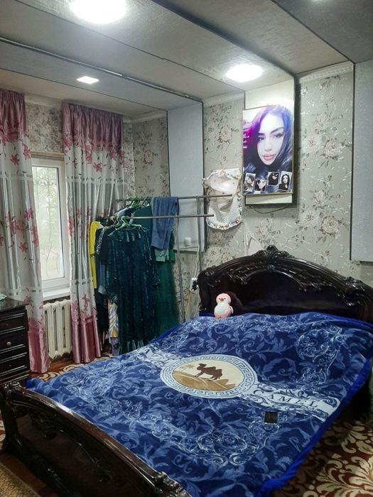 Ангрен 6/4да 2 хонали уй сотилади. Бизнес учун зўр