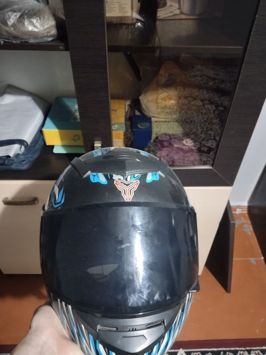 Мототшлем сатылады