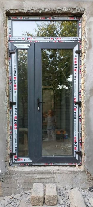 Akfa rom va derazalar. Akfa Окна и двери витражы Акфа Термо.