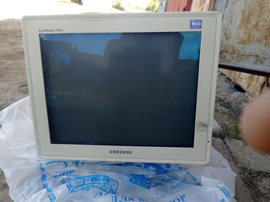 Монитор Самсунг SyncMaster 793mb