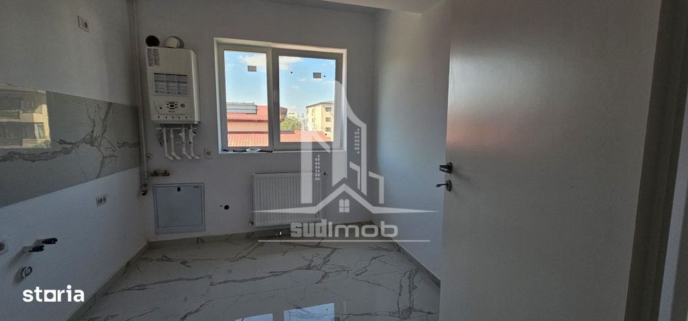 Apartament 2 camere decomandat cu bucatarie inchisa.