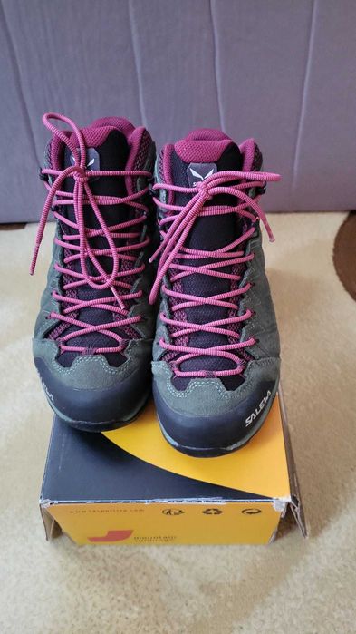 Ghete salewa in stare f buna nr 38,5