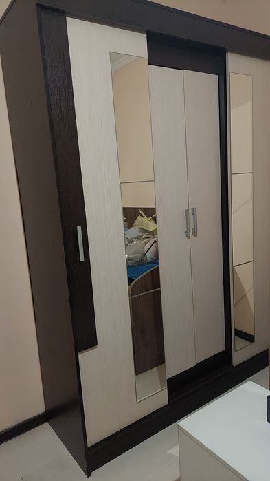 Шифонер для спальни