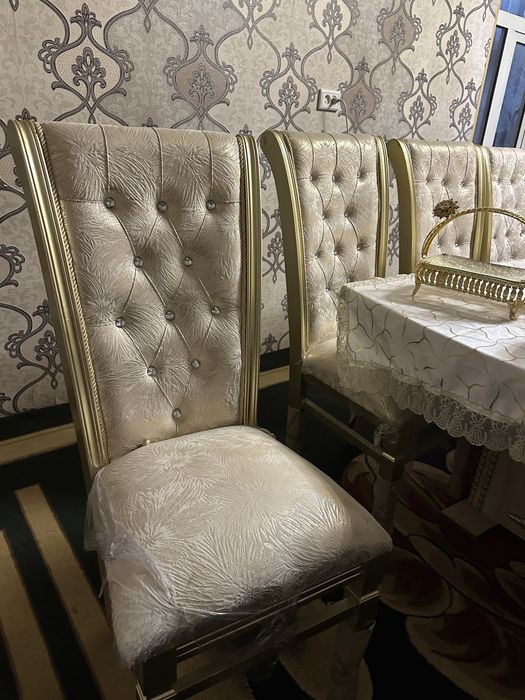 Mehmon xona uchun ajoyib stol stul 12 kishilik