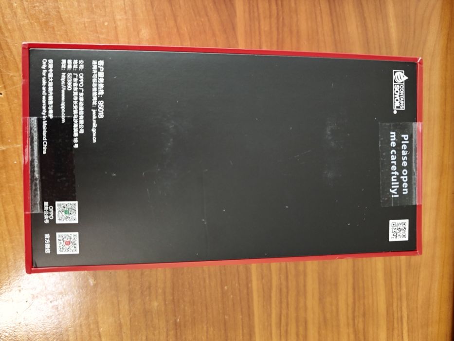 Чисто нов фабрично запечатан OnePlus 15, 12/256GB, Esim, Android auto