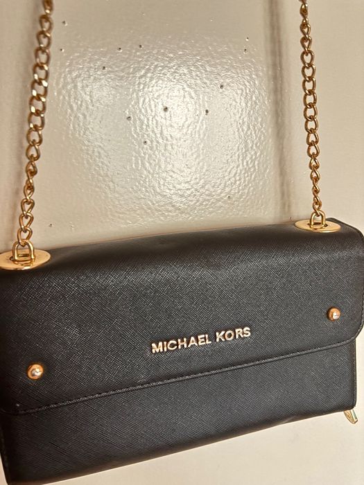 Michael kors чанта черна